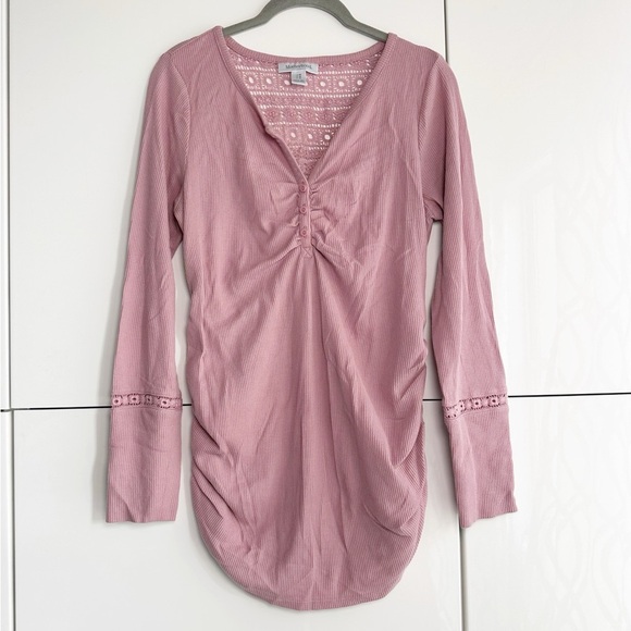 Motherhood Maternity Pink Waffle Knit Crochet Long Sleeve Top Size Medium - Picture 1 of 9